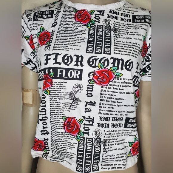 Vibe N' Selena Quintanilla-Perez Song Lyrics Crop Top - Picture 2 of 8